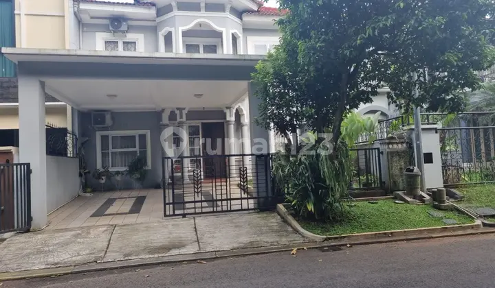 Cozy and Ready-to-Move-In Home in BSD City, De Latinos Mexicano Cluster