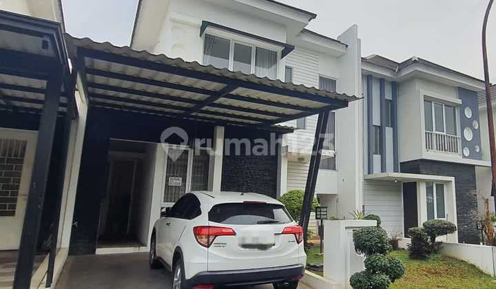 Rumah Minimalis Modern di Kota Wisata