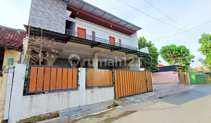 Ready-to-occupy boarding house with freehold certificate, located near the campus area in Kartasura, Sukoharjo.