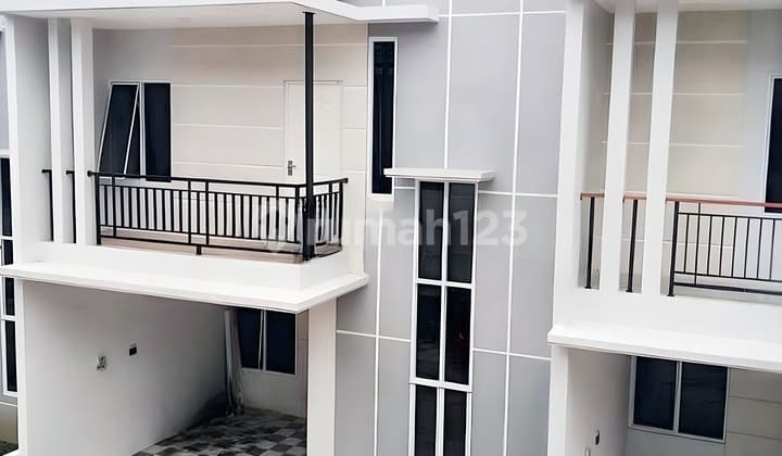Rumah SHM 2 Lantai Cluster smarthome lokasi kartasura gumpang UMS