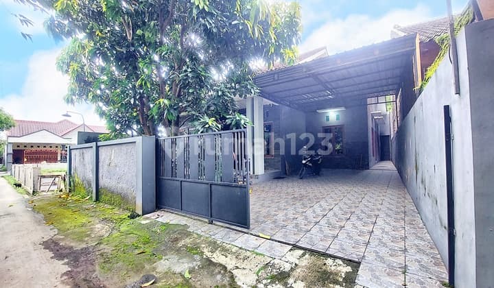 Rumah Bagus siap huni lingkungan pedesaan luas 229m dekat bandara