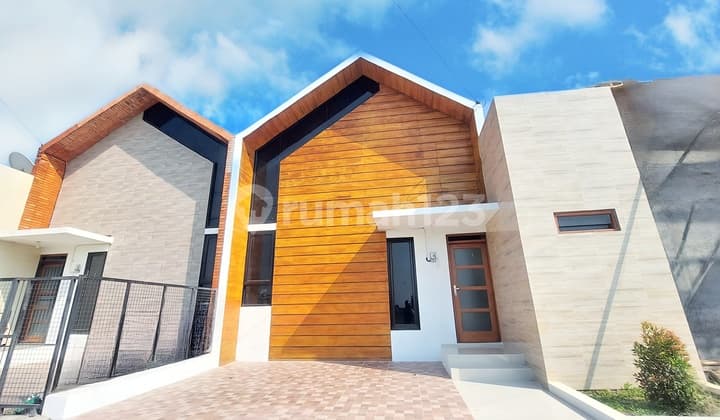 Rumah Cluster Desain Modern Lokasi Colomadu Dekat Exit tol solo