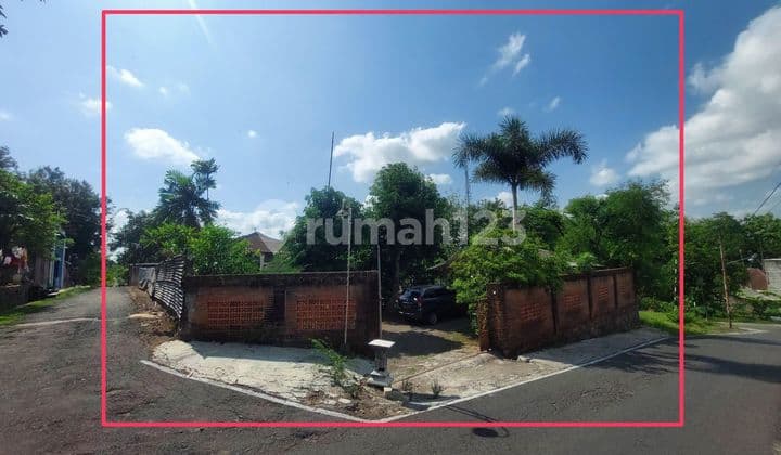 Tanah bonus bangunan lama cocok buat gudang dan usaha dimojosongo