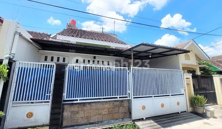 Rumah Bagus cluster satpam lokasi Gedongan Colomadu dekat tol