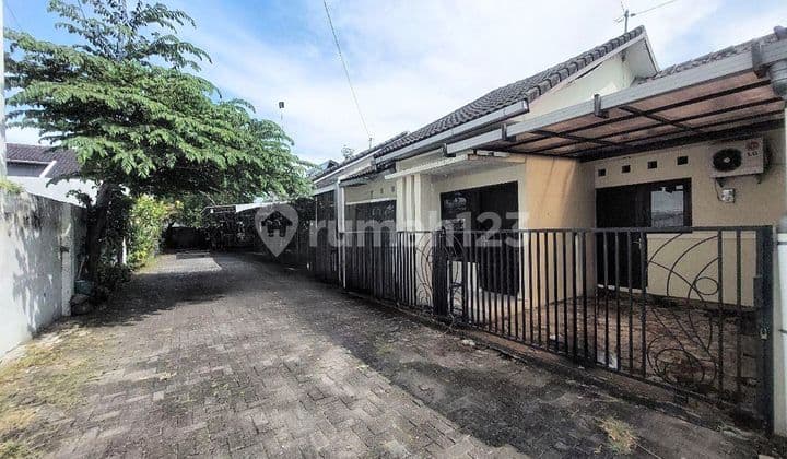 Rumah Bagus Hadap Timur Lingkungan Perum Di Blulukan Dekat Alana