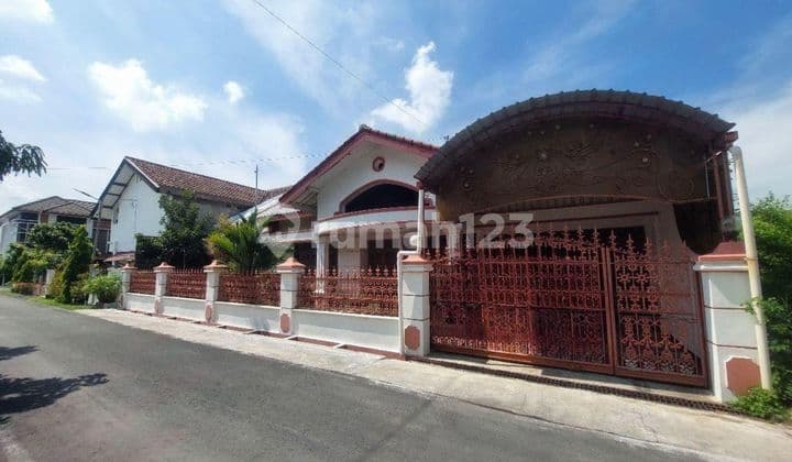 Rumah Bagus full jati klasik cocok buat pensiun di sumber solo