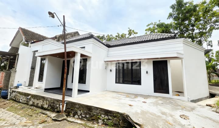 Rumah Bagus Siap Huni Di Palur Dekat Kampus Uns