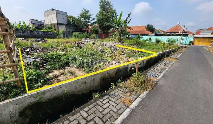Land in Banyuanyar, Area 125m², near Alabidin School Solo, Banyuanyar