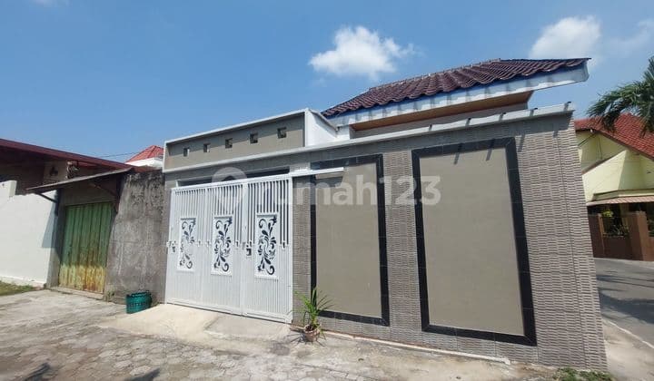 Rumah Bagus siap huni lingkungan nyaman lokasi gawanan colomadu
