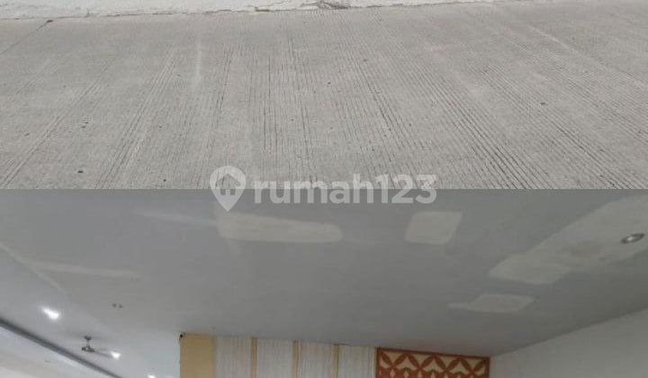 Ruang Usaha Klinik Pinggir Jalan Gemolong Shm Strategis
