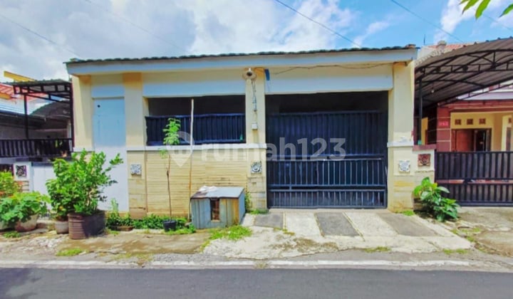 Rumah Bagus Disewakan Dekat Rs Jih Lokasi Baturan Dekat Solo