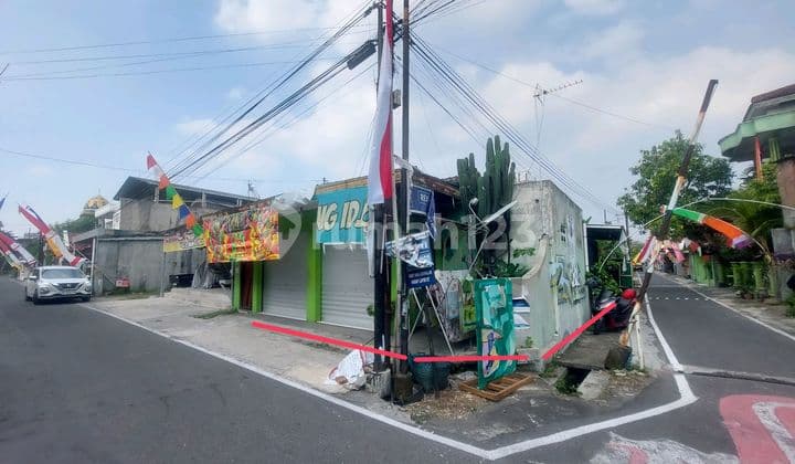 Tanah Bonus Bangunan Lama Lokasi Pajang Dekat Mall Cocok Buat Kos