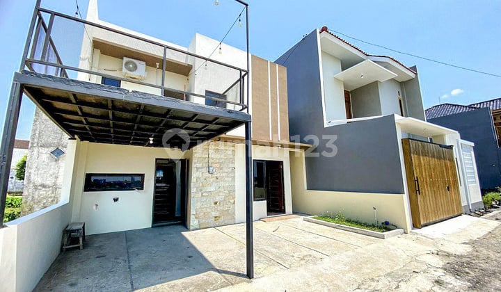 Rumah Bagus Sewa Baru Diperumahan Bonus Ac Lokasi Palur Dekat Uns