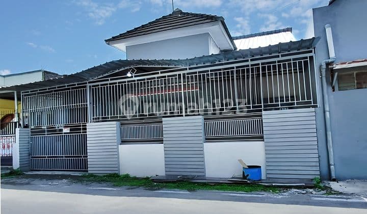 Rumah Bagus Hadap Timur Di Gonilan Dekat Kampus Ums Solo Termurah