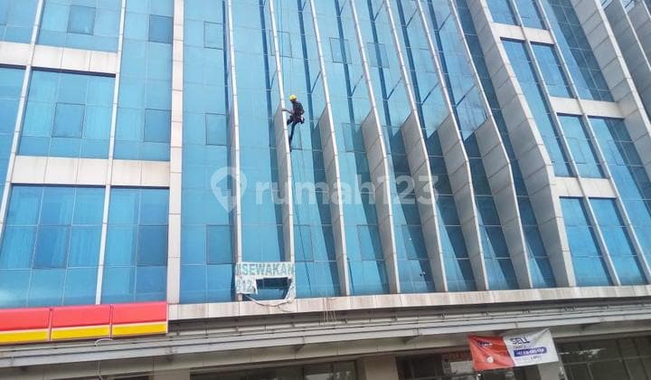 Dijual Gedung 6 Lantai di Cengkareng Business City Arah Bandara Soetta