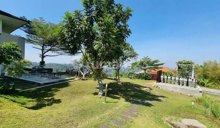 For Sale Art Gallery, Cafe, Restaurant & Villa in Lembang with View of Bandung City
