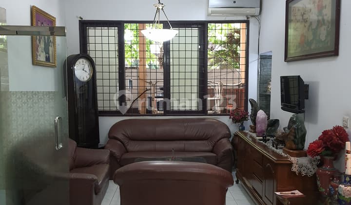 Affordable House in West Sunter Agung