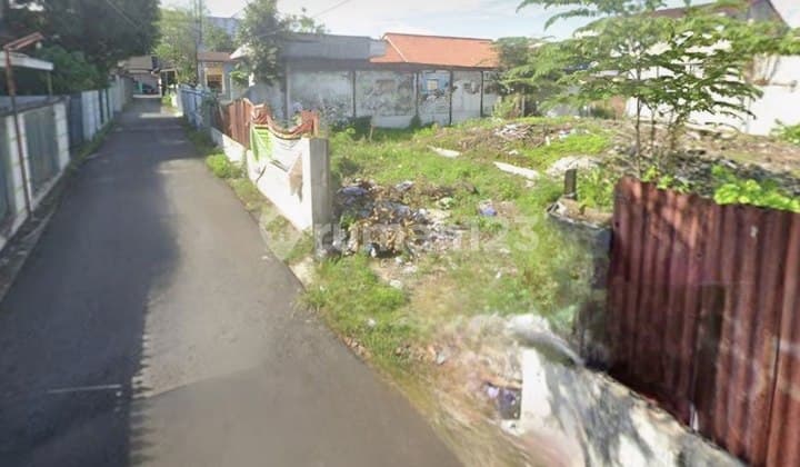 Strategis Menarik Jual Tanah Tepi Jl. Aspal dekat De Laxston Hotel