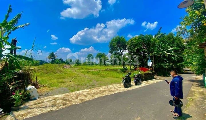 Tanah Bagus Posisi Hook 2 Muka dekat Gedung Kesenian Sleman