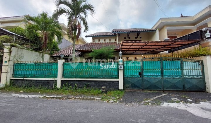 Rumah Besar Tanah Luas daerah Lempongsari Mataram City apartment