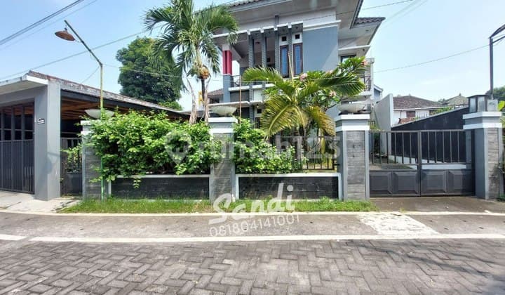 Rumah Homestay dekat RS Ludiro Husodo