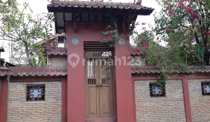 Rumah Dijual Hitung Harga Tanah Saja dkt dekat Rumah Sakit Bedah Diponegoro Dua Satu