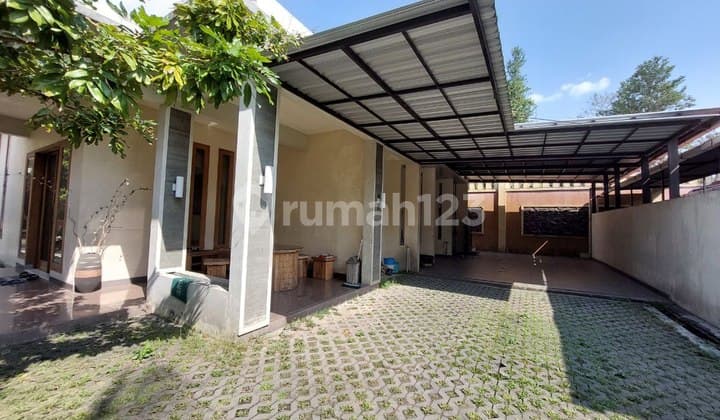 Kantor dan Rumah ada Kolam Renang dalam 1 Kawasan dekat RS Hermina