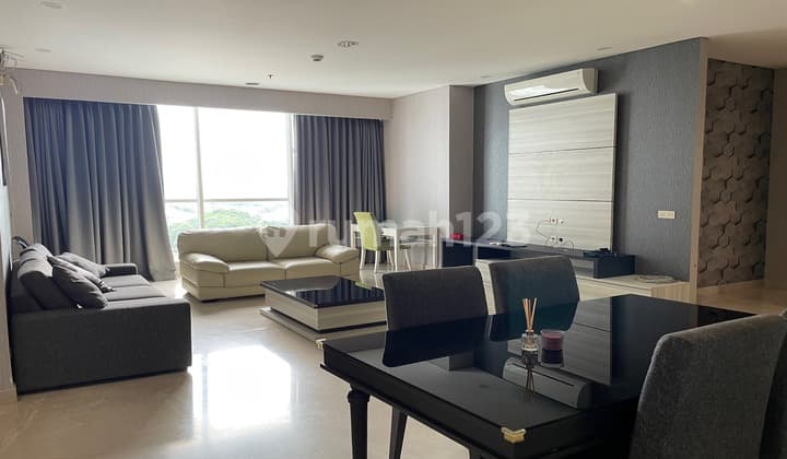 Apartemen Four Winds 2 Kamar Tidur Furnished Bagus