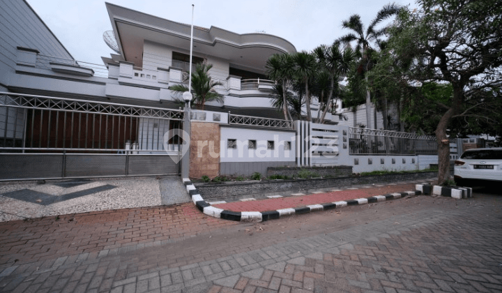 Dijual Rumah Mewah Kawasan Elit Taman Hunian Satelit