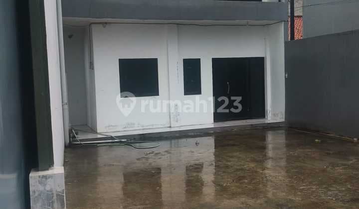 Disewakan Gudang Kavling Dpr Luas 700M2