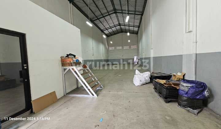 Disewakan Termurah Gudang Bizpark Daan Mogot 9 X 42