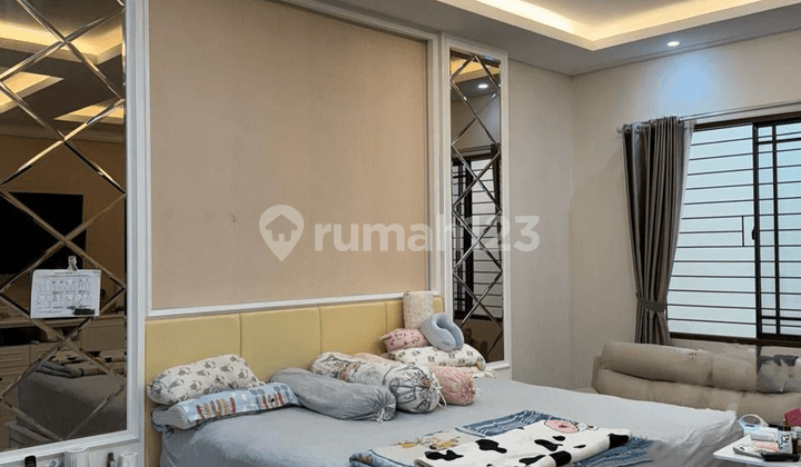 Dijual Asia 6X18 Green Lake City, Semi Furnished, 2,5 Lantai