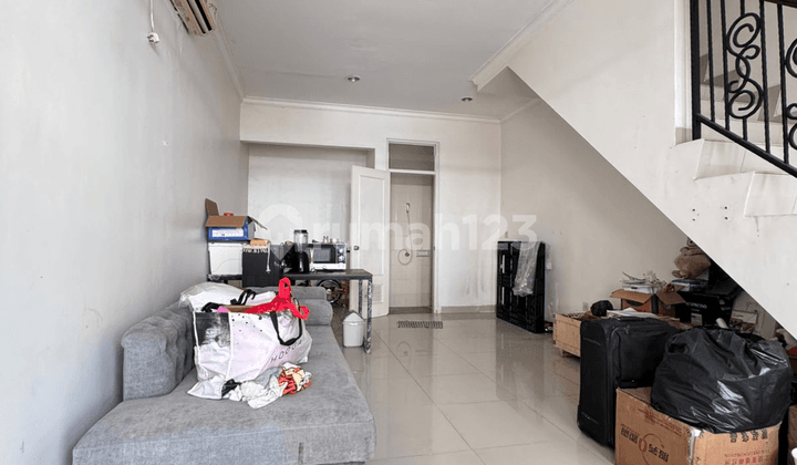 Dijual West Europe 4X12 Green Lake City, SHM, Hadap Selatan