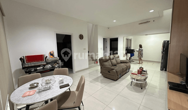 Rumah Riviera 8X15 Metland Puri, SHM, Semi Furnished, Bagus