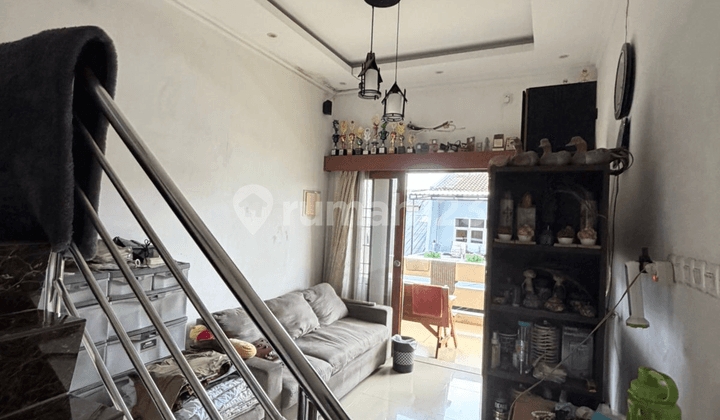 Metro Permata 6x13 m², Freehold Title, 3.5 Floors, South-facing, Good Condition