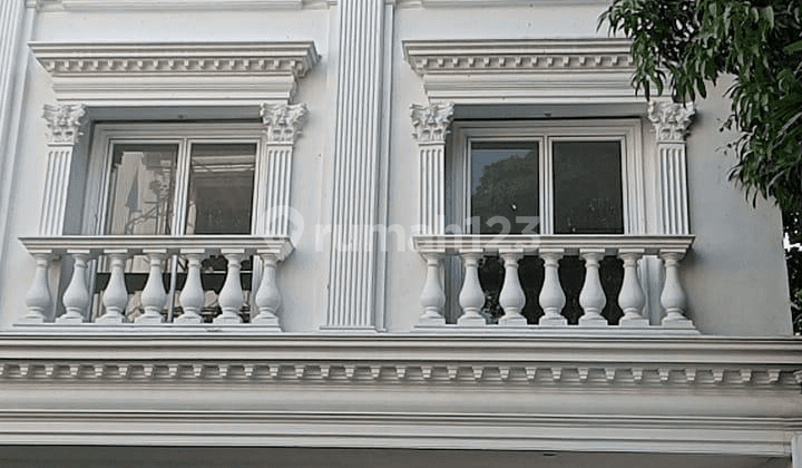 Royal Palace Shop House 4X12 Karawaci, Ready with Deed of Sale, 3 Floors, Move-In Ready.