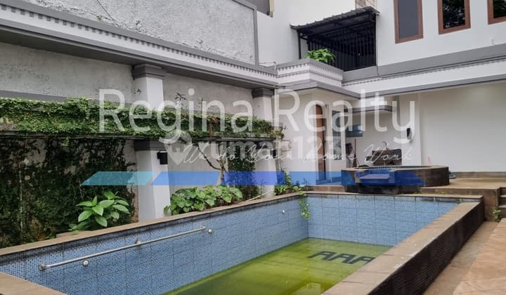 Dijual Rumah Clasic di Taman Giriloka Bsd