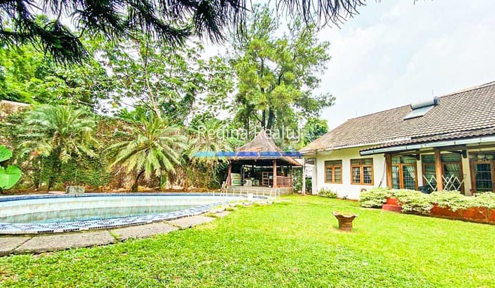 For Sale House in Pejaten, South Jakarta