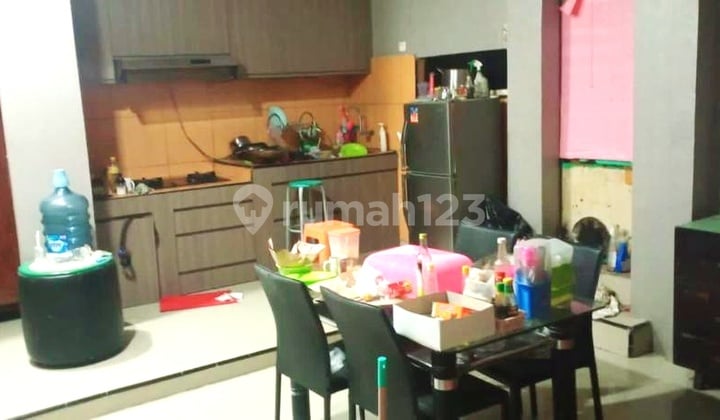 Rumah siap huni sekaligus untuk usaha SHM