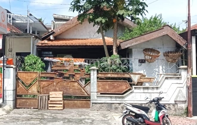 Rumah SHM Butuh Renovasi di Jalan Patimura
Salatiga