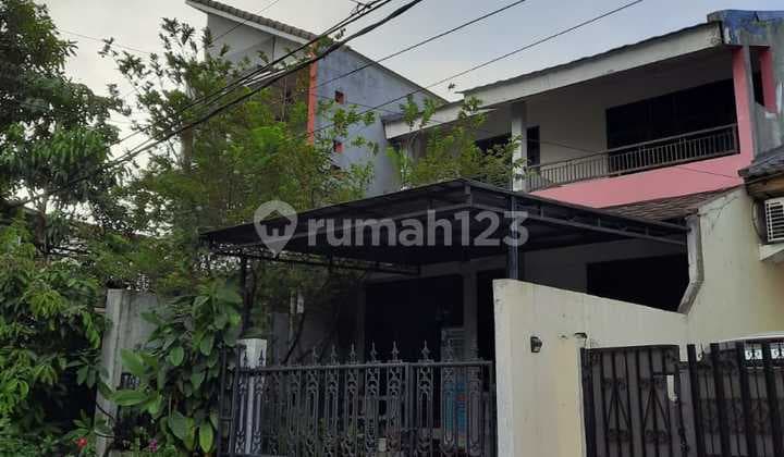Ready-to-Occupy House in Kav Dki Pondok Kelapa