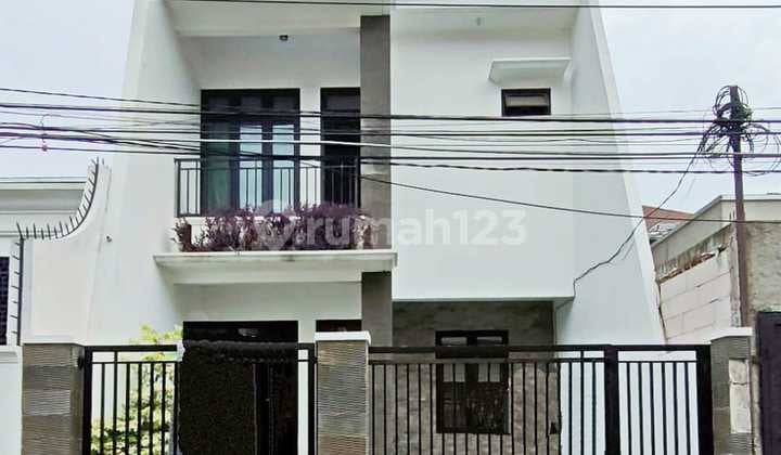 Rumah Brand New Siap Huni di Jalan Ikan2 Rawamangun Rumah Brand New Siap Huni di Jalan Ikan2 Rawamangun