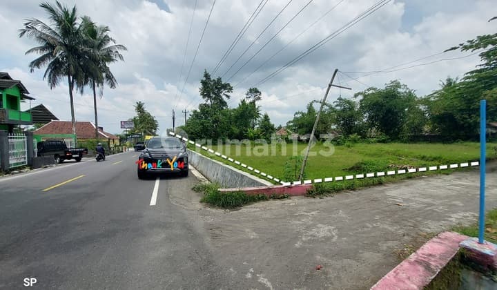 TANAH ISTIMEWA STRATEGIS BANGET COCOK UNTUK USAHA DI JALAN CANGKRINGAN DEKAT EXIT TOL