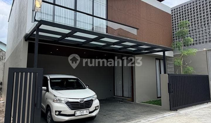 Extra Special‼️2-Story Luxury House with Villa Concept, Private Pool, and Fully Furnished in Wedomartani Ngemplak Sleman, Near Tajem and Jogjabay