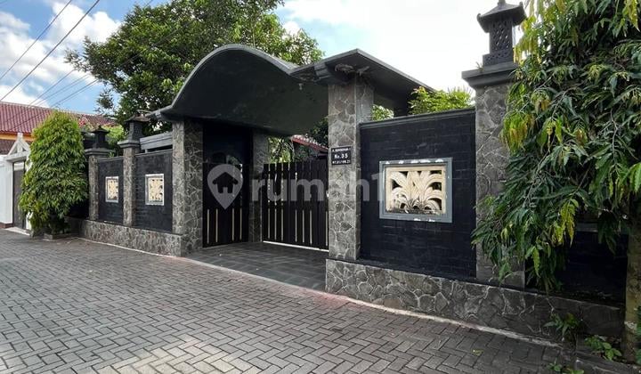 Rumah Mewah Nyaman Sejuk Dan Asri Dengan Tanah Luas Di Jalan Damai Ngaglik Sleman Dekat Kampus Ugm