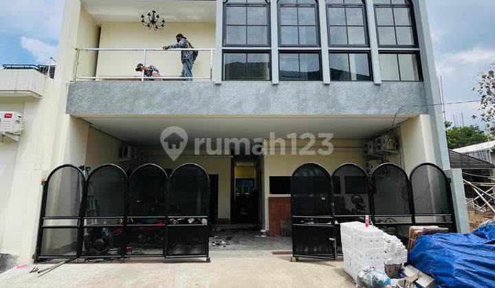 Kost Exclusive Modern 2 Lantai 11 Kamar Tidur Fully Furnished Di Jalan Monjali Dekat Kampus Ugm Dan Rs. Sarjito