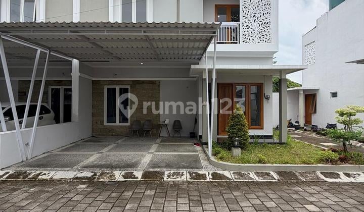 Banting Harga Dari 1.7 Milyar Jadi 1.575 Milyar‼️Rumah Baru Mewah Modern 2 Lantai Istimewa dan Nyaman Dalam Perumahan di Sidoarum Jalan Godean KM 7