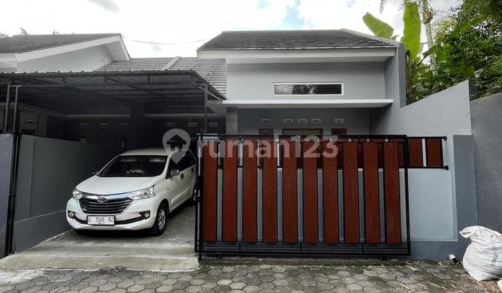 Rumah Baru Cantik Minimalis - Harga Ekonomis Dalam Cluster 10 Unit Di Dekat Cebongan Sumberadi Mlati Sleman