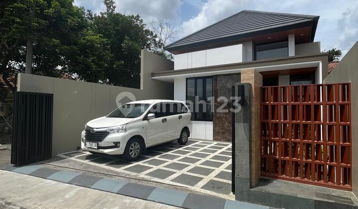 Rumah Cantik Tropis Limasan Modern Dengan Tanah Luas View Sawah Tepi Aspal Di Jalan Kaliurang Km 10 Dekat Pasar Gentan