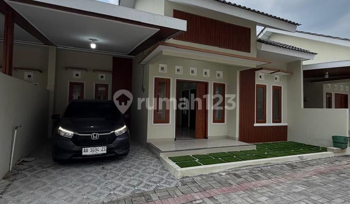 Murah Banget‼️dalam Cluster 13 Unit‼️rumah Baru Fresh Minimalis Modern Tata Ruang Lega Dan Luas Di Purwomartani Kalasan Sleman Dekat Candi Sambisari